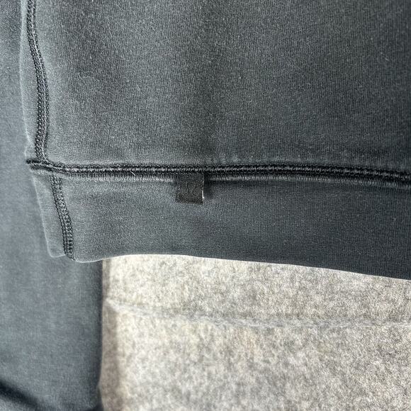 Lululemon Space Crew Neck Sweatshirt Womens 4 Black Cropped Athleisure - Picture 5 of 5